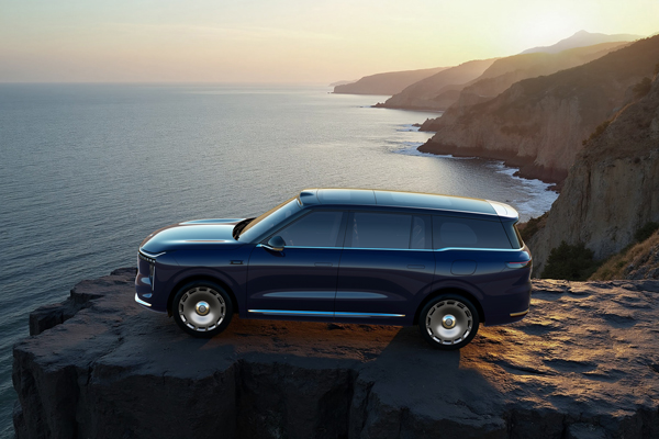 33.69万元起，上汽旗舰?智己LS9正式开启预售 以全球巅峰科技，颠覆30万级大六座SUV格局